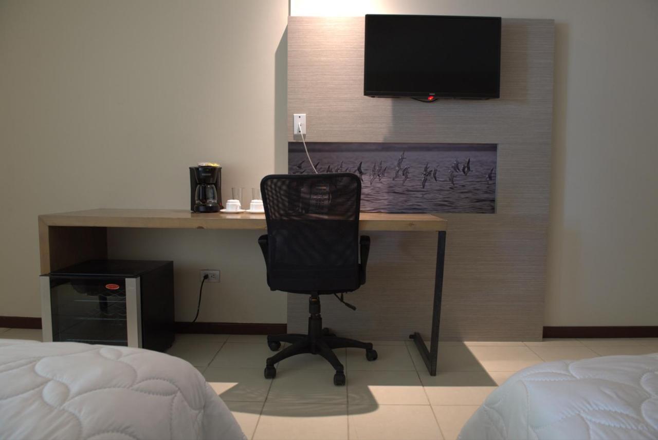 Puerto Azul Hotel 푼타레나스 외부 사진