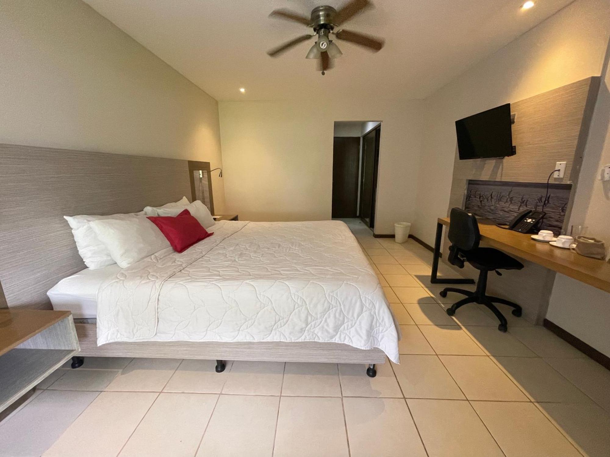 Puerto Azul Hotel 푼타레나스 외부 사진